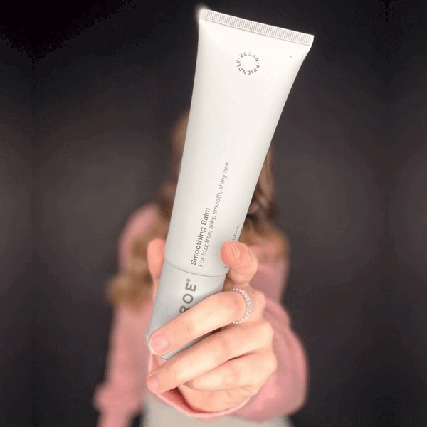 ✨ Embrace flawless hair with DAVROE Smoothing Balm! ✨S