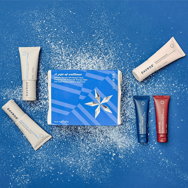 Davroe Smooth Senses Softer, shinier, healthier hair.
This moisture rich and balancing shampoo and conditioner with Blueberry is formulated to soften, smooth, and add luminous shine to normal and dry hair. It defends against humidity to reduce frizz, and contains Rice and Quinoa Proteins to help repair, strengthen and protect the hair from the inside out.