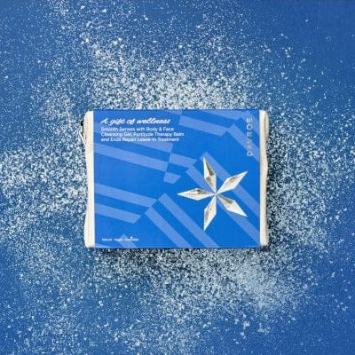 Davroe Smooth Senses Softer, shinier, healthier hair.
This moisture rich and balancing shampoo and conditioner with Blueberry is formulated to soften, smooth, and add luminous shine to normal and dry hair. It defends against humidity to reduce frizz, and contains Rice and Quinoa Proteins to help repair, strengthen and protect the hair from the inside out.