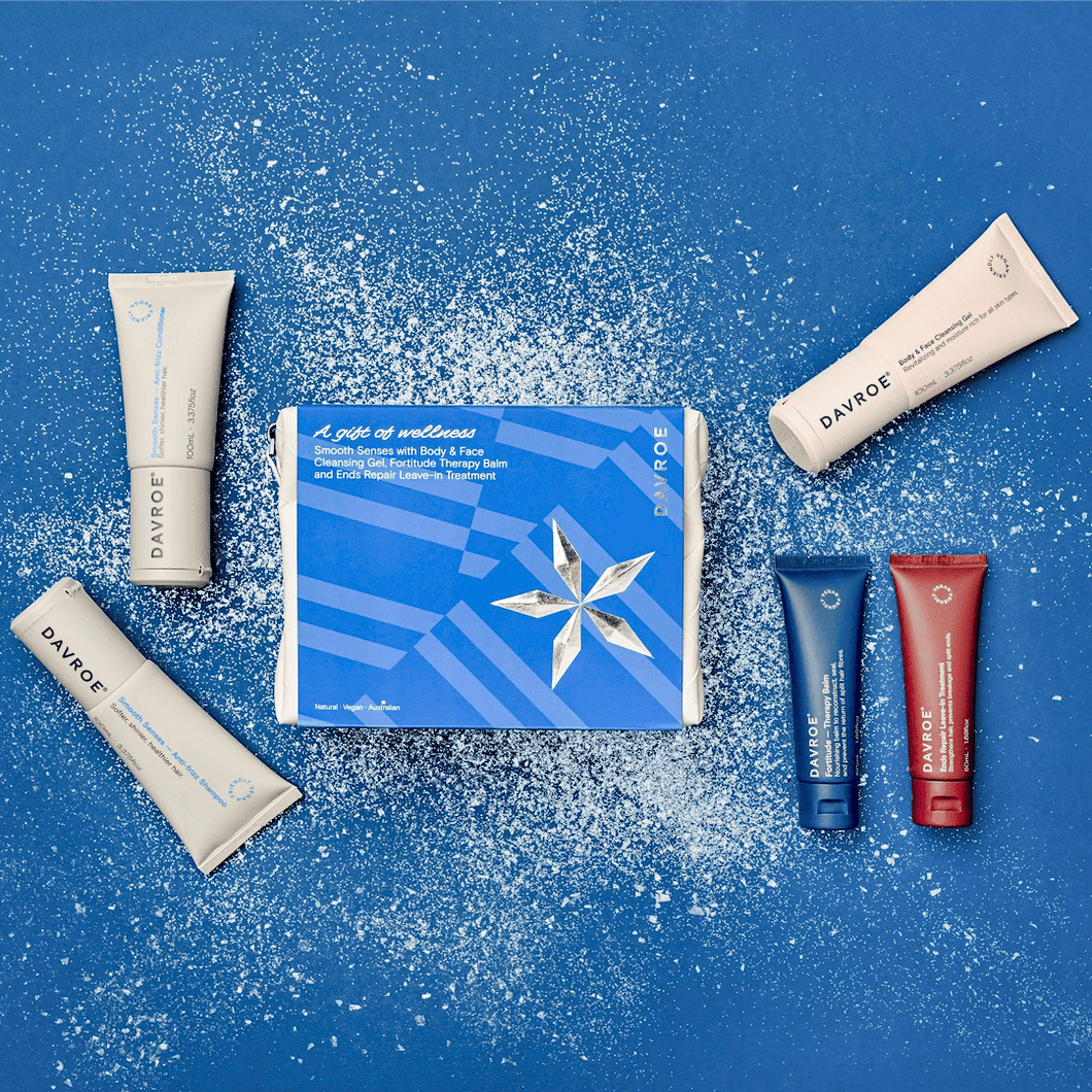 Davroe Smooth Senses Softer, shinier, healthier hair.

This moisture rich and balancing shampoo and conditioner with Blueberry is formulated to soften, smooth, and add luminous shine to normal and dry hair. It defends against humidity to reduce frizz, and contains Rice and Quinoa Proteins to help repair, strengthen and protect the hair from the inside out.